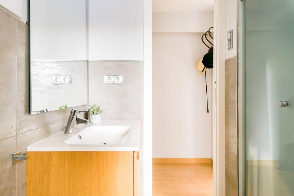 Eva Recommends Plaza Del Museo Apartment Севиля Екстериор снимка