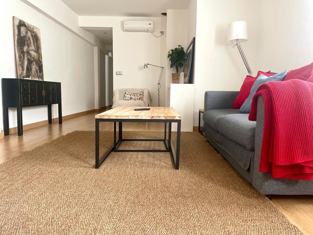 Eva Recommends Plaza Del Museo Apartment Севиля Екстериор снимка